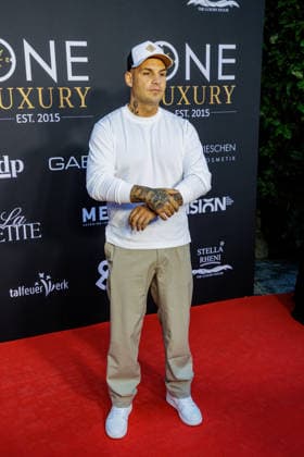 08.09.2026. Bonn. Patchworkboys - Pietro Lombardi beim Private Summer Gathering by One Luxury in der Villa Stella Rheni in Bonn. Bonn Villa Stella Rheni Nordrhein-Westfalen Deutschland