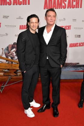 Karim Sebastian Elias und Oliver Masucci bei der Premiere des Kinofilms Adams Acht im Zoo Palast. Berlin, 08.09.2026