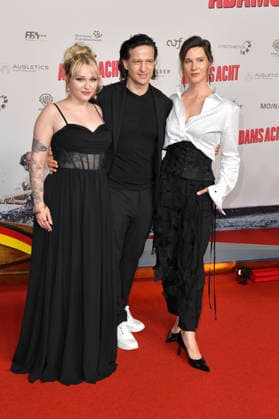Paula Stellar, Karim Sebastian Elias und Katrin Röver bei der Premiere des Kinofilms Adams Acht im Zoo Palast. Berlin, 08.09.2026