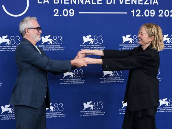 IPA88311902 - Venice, 83rd Venice International Film Festival 2026 - Day 8 - Photocall for *Un Bon Petit Soldat* - Pictured: Jasmine Trinca, StÃ phane BrizÃ , Alba Rohrwacher  Copyright: xAlbertoxTerenghix xPoolxPhotoxEventsx08x IPA88311902