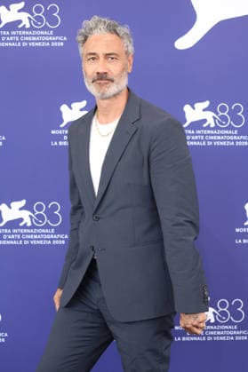 Taika Waititi beim Photocall zum Kinofilm Place to Be auf der Biennale di Venezia 2026 83. Internationale Filmfestspiele von Venedig im Palazzo del Casino. Venedig, 09.09.2026