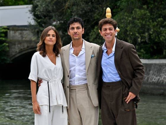 IPA88318270 - Venice, 83rd Venice International Film Festival 2026 - Day 8. Arrivals at the Hotel Excelsior pier. Pictured: Martina Ferragamo, Simone Coppo, Francesco Centorame  Copyright: xManuelexMangiarottix xPoolxPhotoxEventsx08x IPA88318270