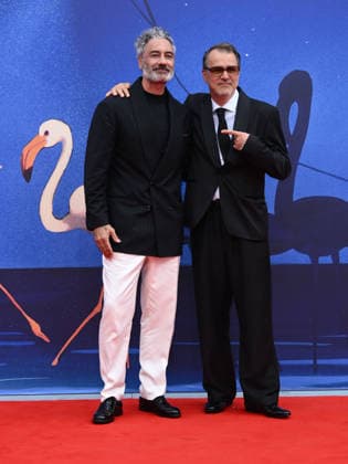 IPA88318652 - Venice, 83rd Venice International Film Festival 2026 - Night 8. Red Carpet for the film Place To Be. Featuring Taika Waititi and Director KornÃ l Mundruczo  Copyright: xAlbertoxTerenghix xPoolxPhotoxEventsx08x IPA88318652