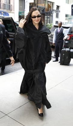**VIDEO AVAILABLE. CONTACT PHOTODESK@INSTARIMAGES.COM TO RECEIVE.** Gal Gadot arrives at a New York hotel after appearing on the Today show at the NBC Studios Featuring: Gal Gadot Where: New York City, New York, United States When: 09 Sep 2026 Credit: Jairo Pastoressa INSTARimages EDITORIAL USE ONLY. NOT FOR USE BY NEWSPAPERS BASED IN THE UK. Copyright: xx instar56000128