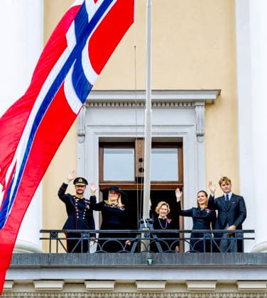 09-09-2026 Norway King Haakon and Queen Mette-Marit and Queen Sonja and Princess Ingrid Alexandra and Prince Sverre Magnus after the funeral of King Harald on the balcony at the Royal palace in Oslo. Â  Copyright: xPPEx