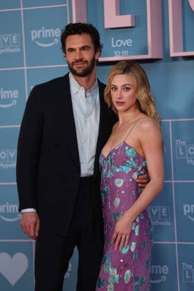 . 09 09 2026. London, United Kingdom. Tom Bateman and Lili Reinhart arriving at The Love Hypothesis premiere in London.  xStephenxLockx xi-Imagesx IIM-26993-0009
