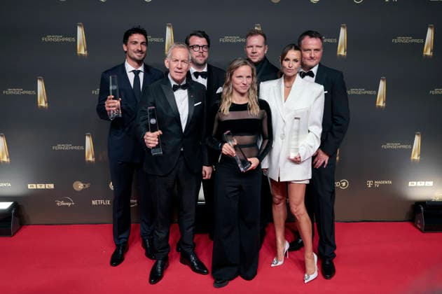 Mats Hummels, Johannes B. Kerner, Christian Straßburger, Tabea Kemme, Wolff Fuss, Laura Wontorra und Gast bei der Verleihung des Deutschen Fernsehpreises 2026 im Confex-Center. Köln, 09.09.2026