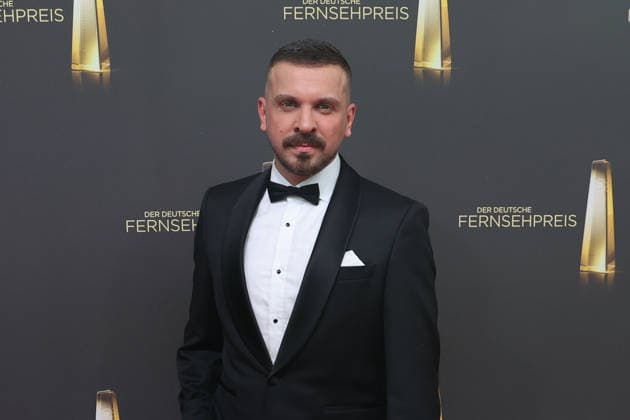 Edin Hasanovic bei der Verleihung vom Deutschen Fernsehpreis am 9.09.2026 in Koeln Edin Hasanovic arrives for the annual German Television Awards (Deutscher Fernsehpreis) at Confex-Center on September 09, 2026 in Cologne, Germany Deutscher Fernsehpreis Verleihung 2026 in Koeln