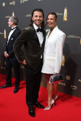 Ricardo Basile und Laura Wontorra bei der Verleihung vom Deutschen Fernsehpreis am 9.09.2026 in Koeln Ricardo Basile and Laura Wontorra arrive for the annual German Television Awards (Deutscher Fernsehpreis) at Confex-Center on September 09, 2026 in Cologne, Germany Deutscher Fernsehpreis Verleihung 2026 in Koeln