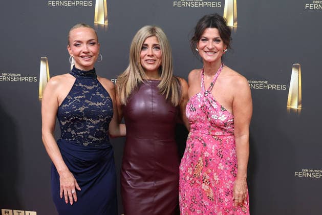 Janin Ullmann, Panagiota Petridou und Marlene Lufen bei der Verleihung vom Deutschen Fernsehpreis am 9.09.2026 in Koeln Janin Ullmann, Panagiota Petridou and Marlene Lufen arrive for the annual German Television Awards (Deutscher Fernsehpreis) at Confex-Center on September 09, 2026 in Cologne, Germany Deutscher Fernsehpreis Verleihung 2026 in Koeln