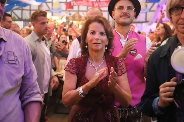 09.09.2026 xhpx Frankfurt am Main, Eröffnung Frankfurter Oktoberfest 2026 Oktoberfest Botschafterin Claudia Elisabeth Obert Unternehmerin und Reality-TV-Teilnehmerin.