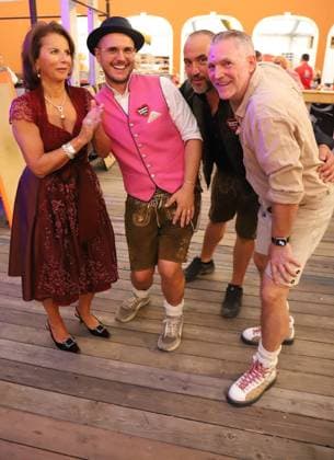09.09.2026 xhpx Frankfurt am Main, Eröffnung Frankfurter Oktoberfest 2026 Oktoberfest Botschafterin Claudia Elisabeth Obert Unternehmerin und Reality-TV-Teilnehmerin hier mit Patrick und Dennis Hausmann sowie Kai Mann