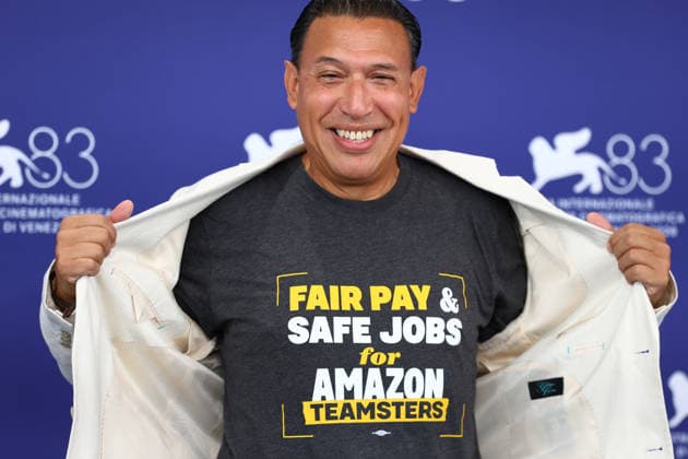 September 9, 2026, Venice Lido, Veneto, Italy: Movie protagonist wearing a shirt reading Fair Pay & Safe Jobs for Amazon Teamsters! during the Union Town photocall at the 83rd Venice Film Festival at Sala Grande in Venice Lido, Italy. Venice Lido Italy  - ZUMAc179 20260909_zep_c179_078 Copyright: xMickaelxChavetx