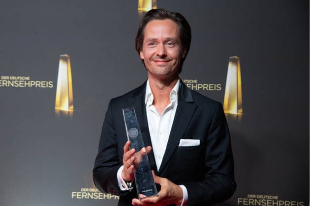 Preistraeger Tom SCHILLING, Bester Schauspieler, Verleihung des Deutschen Fernsehpreises, Der Deutsche Fernsehpreis 2026, Deutscher Fernsehpreis 2026 im Confex Koeln, am 09.09.2025.