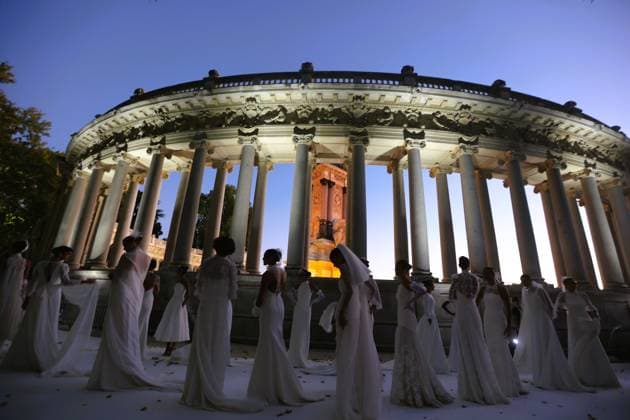 September 9, 2026: September 9, 2026 (Madrid) Parade on the occasion of the World Fashion Week in Madrid by the designer Silvia Fernandez in the vicinity of the Monument of Alfonso XII in the heart of the Retiro Garden of the capital of Spain. - ZUMAc161 20260909_zap_c161_028 Copyright: xLorenzoxCarnerox