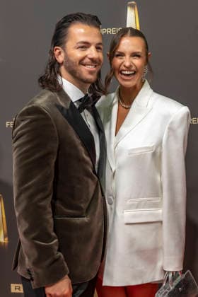 ABB FERNSEHPREIS- Laura Wontorra Moderatorin und Freund Riccardo Basie, Moderator zu Gast auf dem roten Teppich bei der Gala zr verleihung des Der Deutsche Fernsehpreis 2026 iim Confex Center am 09.09.2026 in Koeln NRW Deutschland
