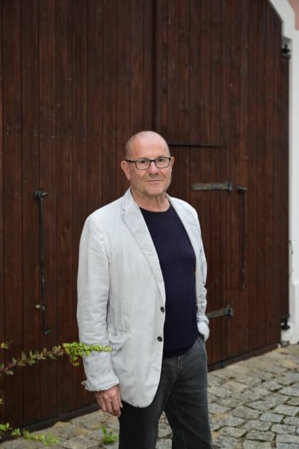 Stephan Krawczyk beim Konzert und Lesung Gelöste Stimmen - DDR-Schicksale in Berichten und Liedern im Sankt-Wenzeslaus-Stift. Markersdorf OT Jauernick-Buschbach, 09.09.2026 Copyright: xMatthiasxWehnertx