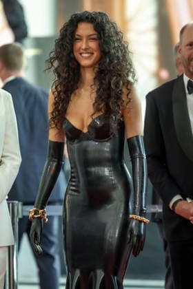 ABB FERNSEHPREIS- Rebecca Mir Gummi Kleid zu Gast auf dem roten Teppich bei der Gala zr verleihung des Der Deutsche Fernsehpreis 2026 iim Confex Center am 09.09.2026 in Koeln NRW Deutschland