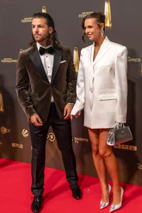 ABB FERNSEHPREIS- Laura Wontorra Moderatorin und Freund Riccardo Basie, Moderator zu Gast auf dem roten Teppich bei der Gala zr verleihung des Der Deutsche Fernsehpreis 2026 iim Confex Center am 09.09.2026 in Koeln NRW Deutschland
