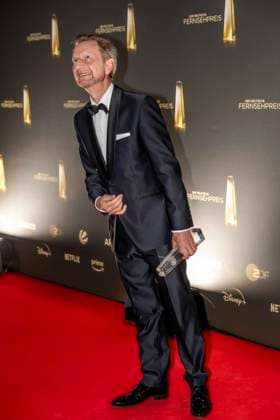 ABB FERNSEHPREIS- Michael Kessler Schauspieler Preistraeger mit dem Fernsehpreis zu Gast auf dem roten Teppich bei der Gala zr verleihung des Der Deutsche Fernsehpreis 2026 iim Confex Center am 09.09.2026 in Koeln NRW Deutschland