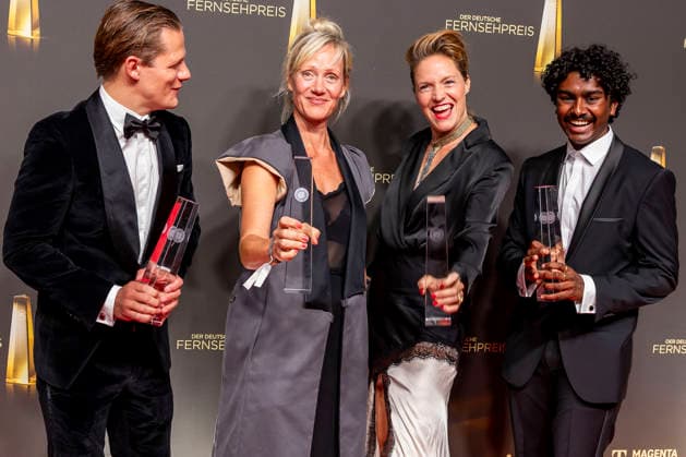 ABB FERNSEHPREIS- Max von der Groeben Anna Schudt Preistraeger mit dem Fernsehpreis zu Gast auf dem roten Teppich bei der Gala zr verleihung des Der Deutsche Fernsehpreis 2026 iim Confex Center am 09.09.2026 in Koeln NRW Deutschland