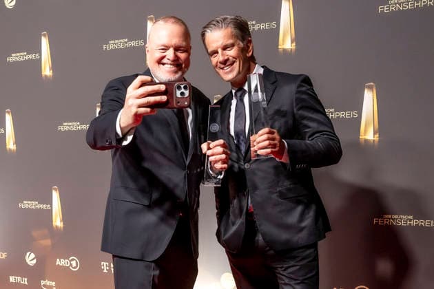 ABB FERNSEHPREIS- Stefan Raab Markus Lanz Preistraeger mit dem Fernsehpreis zu Gast auf dem roten Teppich bei der Gala zr verleihung des Der Deutsche Fernsehpreis 2026 iim Confex Center am 09.09.2026 in Koeln NRW Deutschland