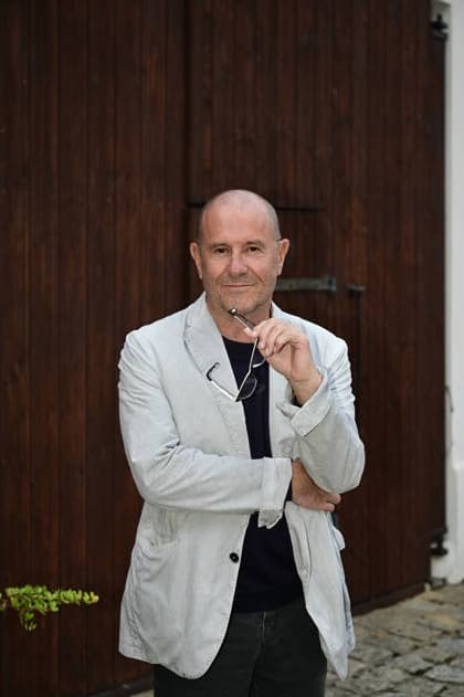 Stephan Krawczyk beim Konzert und Lesung Gelöste Stimmen - DDR-Schicksale in Berichten und Liedern im Sankt-Wenzeslaus-Stift. Markersdorf OT Jauernick-Buschbach, 09.09.2026 Copyright: xMatthiasxWehnertx