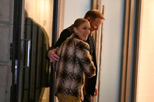 Céline Dion, returning from an intense rehearsal session, takes the time to greet her fans in front of the Royal Monceau hotel in Paris on September 9, 2026. Lionel Urman, Bestimage 1. Céline Dion, back from an intense rehearsal session, takes the time to greet her fans in front of the Royal Monceau hotel in Paris on September 9, 2026 PARIS, France  Copyright: xLIONELxURMANxx xBESTIMAGExLIONELxURMANxx xBESTIMAGEx
