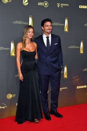 Nicola Cavanis und Mats Hummels bei der Verleihung des Deutschen Fernsehpreis im Confex Center in Köln am 09.09.2026