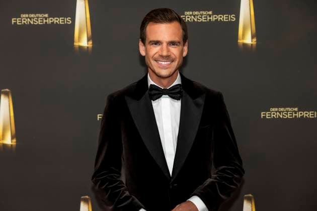 ABB FERNSEHPREIS- Aljoscha Hoehn Gast auf dem roten Teppich bei der Gala zr verleihung des Der Deutsche Fernsehpreis 2026 im Confex Center am 09.09.2026 in Koeln NRW Deutschland