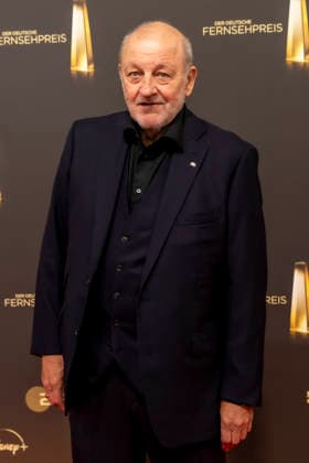 ABB FERNSEHPREIS- Leonard Lansink Gast auf dem roten Teppich bei der Gala zr verleihung des Der Deutsche Fernsehpreis 2026 im Confex Center am 09.09.2026 in Koeln NRW Deutschland