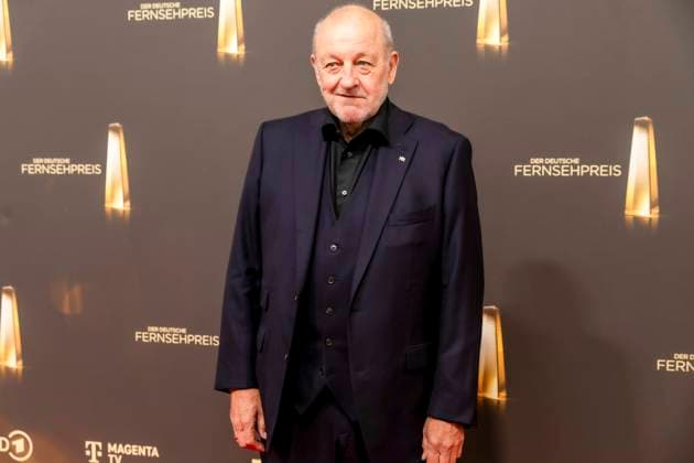 ABB FERNSEHPREIS- Leonard Lansink Gast auf dem roten Teppich bei der Gala zr verleihung des Der Deutsche Fernsehpreis 2026 im Confex Center am 09.09.2026 in Koeln NRW Deutschland