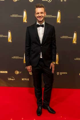 ABB FERNSEHPREIS- Florian Schroeder zu Gast auf dem roten Teppich bei der Gala zr verleihung des Der Deutsche Fernsehpreis 2026 im Confex Center am 09.09.2026 in Koeln NRW Deutschland