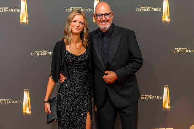 ABB FERNSEHPREIS- Frank Rosin, Sternekoch, mit Tochter Marlene zu Gast auf dem roten Teppich bei der Gala zr verleihung des Der Deutsche Fernsehpreis 2026 im Confex Center am 09.09.2026 in Koeln NRW Deutschland