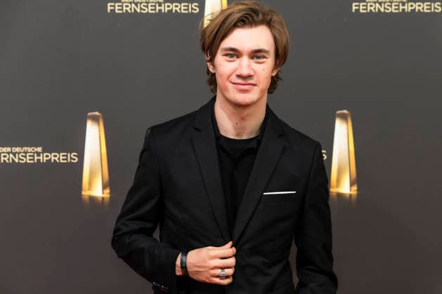 ABB FERNSEHPREIS- Alessandro Schuster zu Gast auf dem roten Teppich bei der Gala zr verleihung des Der Deutsche Fernsehpreis 2026 im Confex Center am 09.09.2026 in Koeln NRW Deutschland