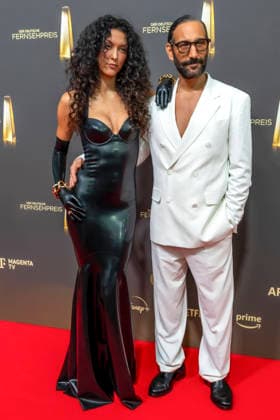 ABB FERNSEHPREIS- Rebecca Mir und Massimo Sinato Paar zu Gast auf dem roten Teppich bei der Gala zr verleihung des Der Deutsche Fernsehpreis 2026 im Confex Center am 09.09.2026 in Koeln NRW Deutschland