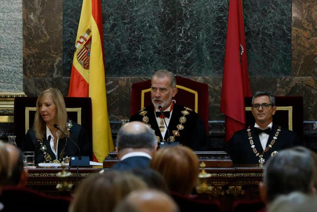Spain s King Felipe VI (C) chairs the opening ceremony of the Judicial Year at the Supreme Court in Madrid, Spain, 10 September 2026. Judicial Year opening ceremony in Madrid !ACHTUNG: NUR REDAKTIONELLE NUTZUNG!  Copyright: xJ.J.Guillenx GRAF3516 20260910-55021357216_1