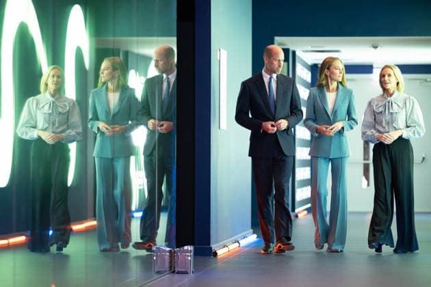 . 10 09 2026. Liverpool, United Kingdom. Prince William and Kate Middleton , the Prince and Princess of Wales with TV presenter Gabby Logan at a suicide prevention event at Everton Football Club in Liverpool, United Kingdom.  xPoolx xi-Imagesx IIM-26998-0033