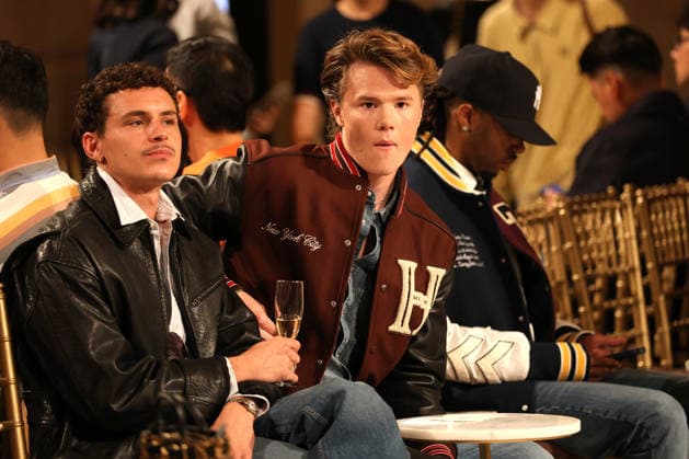 Spanish actor Aaron Piper (L) attends the fashion show by American designer Tommy Hilfiger during Fashion Week at the Plaza Hotel in New York, United States, 10 September 2026, alongside Swedish actor Edvyn Ryding (C). Tommy Hilfiger returns to New York Fashion Week with a show that singer Taylor Swift and her husband, football player Travis Kelce, are rumored to attend, as their dog appears in the brand s campaign. New York Fashion Week kicks off with about 70 runway shows and a ban on animal fur !ACHTUNG: NUR REDAKTIONELLE NUTZUNG!  Copyright: xOctavioxGuzmánx AME6253 20260910-55021364009_1