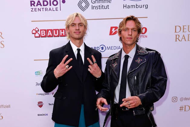 Fast Boy, Lucas Hain und Felix Hain bei der Verleihung Deutscher Radiopreis am 10.09.2026 im Musical Theater an der Elbe in Hamburg Fast Boy (Lucas Hain and Felix Hain) arrive for the annual German Radio Awards (Deutscher Radiopreis) ceremony on September 10, 2026 at the Musical Theater an der Elbe in Hamburg, Germany Deutscher Radiopreis Verleihung in Hamburg