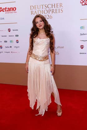 Zah1de bei der Verleihung Deutscher Radiopreis am 10.09.2026 im Musical Theater an der Elbe in Hamburg Zah1de arrives for the annual German Radio Awards (Deutscher Radiopreis) ceremony on September 10, 2026 at the Musical Theater an der Elbe in Hamburg, Germany Deutscher Radiopreis Verleihung in Hamburg