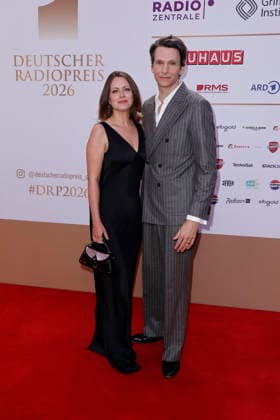 Alice Dwyer und Sabin Tambrea bei der Verleihung Deutscher Radiopreis am 10.09.2026 im Musical Theater an der Elbe in Hamburg Alice Dwyer and Sabin Tambrea arrive for the annual German Radio Awards (Deutscher Radiopreis) ceremony on September 10, 2026 at the Musical Theater an der Elbe in Hamburg, Germany Deutscher Radiopreis Verleihung in Hamburg