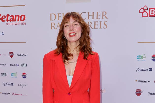 Antje Schomaker bei der Verleihung Deutscher Radiopreis am 10.09.2026 im Musical Theater an der Elbe in Hamburg Antje Schomaker arrives for the annual German Radio Awards (Deutscher Radiopreis) ceremony on September 10, 2026 at the Musical Theater an der Elbe in Hamburg, Germany Deutscher Radiopreis Verleihung in Hamburg