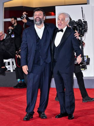 IPA88370416 - Venice, 83rd Venice International Film Festival 2026 - Night 9. Red Carpet for the film *Scherzetto* - Pictured: Leonardo Lidi, Toni Servillo  Copyright: xSimonexComix xPoolxPhotoxEventsx08x IPA88370416