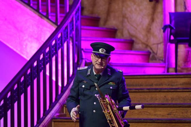 Jörg Wachsmuth beim Programm Nu! Keen Getue, keen Gemache... im historischen Jugendstil-Kaufhaus. Görlitz, 10.09.2026 Copyright: xMatthiasxWehnertx