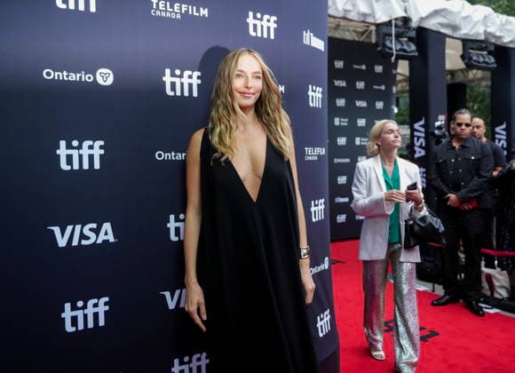September 10, 2026, Toronto, On, CANADA: Actress Jodie Comer poses for photographs on the red carpet for the movie Stuffed during the Toronto International Film Festival in Toronto on Thursday, Sept. 10, 2026. Toronto CANADA  - ZUMAc35_ 20260910_zaf_c35_115 Copyright: xNathanxDenettex