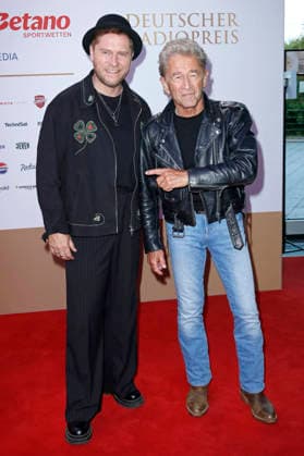 Johannes Oerding und Peter Maffay bei der Verleihung des 17. Deutschen Radiopreises 2026 im Stage Theater an der Elbe. Hamburg, 10.09.2026