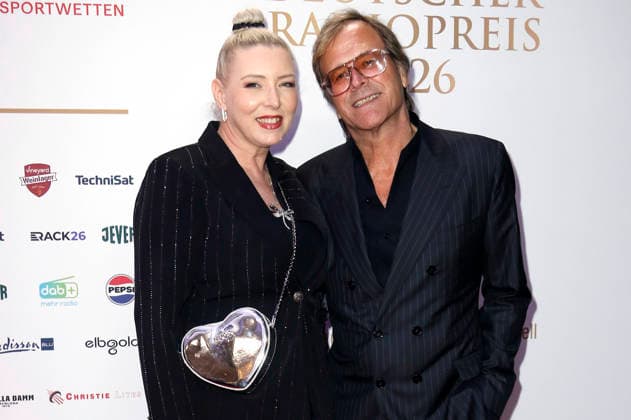 Sabrina Winter alias Stereoblond und Steve Norman von Spandau Ballet bei der Verleihung des 17. Deutschen Radiopreises 2026 im Stage Theater an der Elbe. Hamburg, 10.09.2026