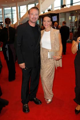 Sasha mit Ehefrau Julia Röntgen bei der Verleihung des 17. Deutschen Radiopreises 2026 im Stage Theater an der Elbe. Hamburg, 10.09.2026