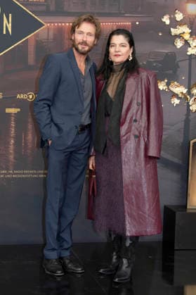 Andreas Pietschmann und Jasmin Tabatabai bei der Weltpremiere der 5. und finalen Staffel der TV-Serie Babylon Berlin im Zoo Palast. Berlin, 10.09.2026